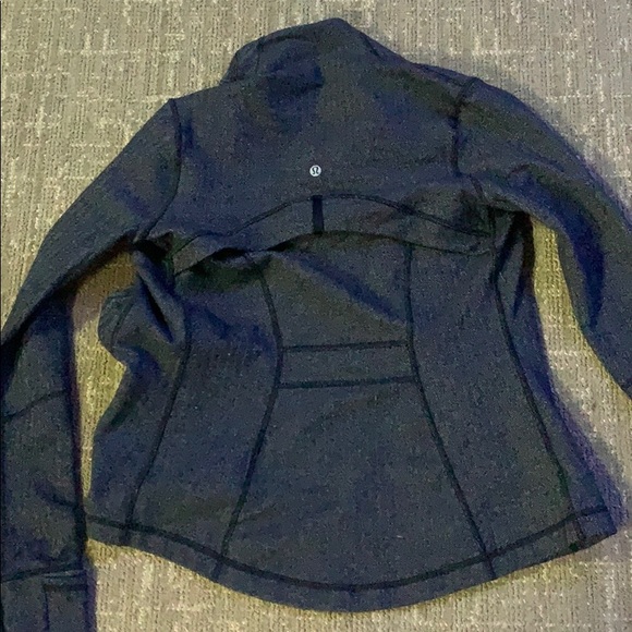 Zip up jacket - Picture 1 of 7